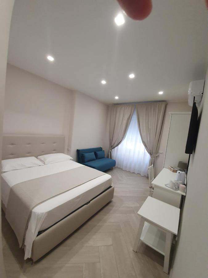 Dimora Costantino Bed & Breakfast Naples Exterior photo