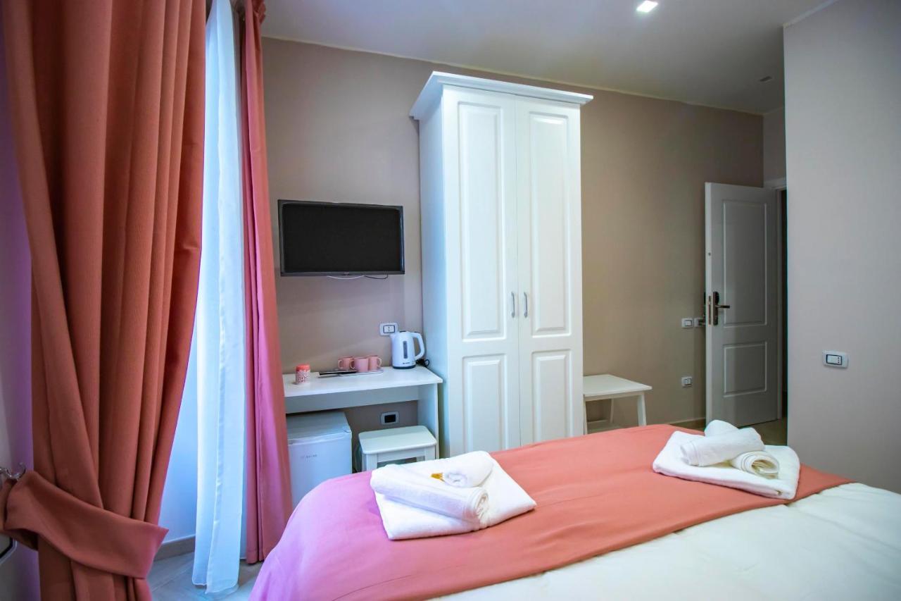 Dimora Costantino Bed & Breakfast Naples Exterior photo
