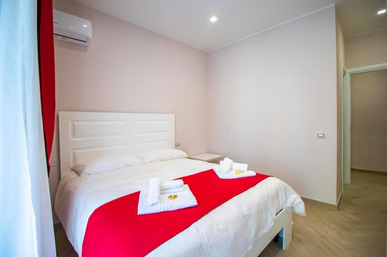 Dimora Costantino Bed & Breakfast Naples Exterior photo