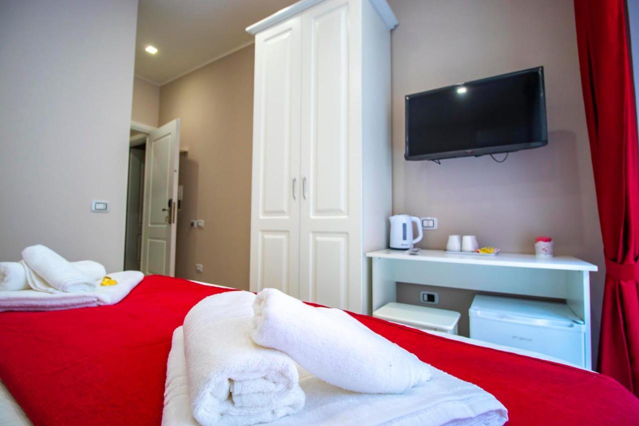 Dimora Costantino Bed & Breakfast Naples Exterior photo