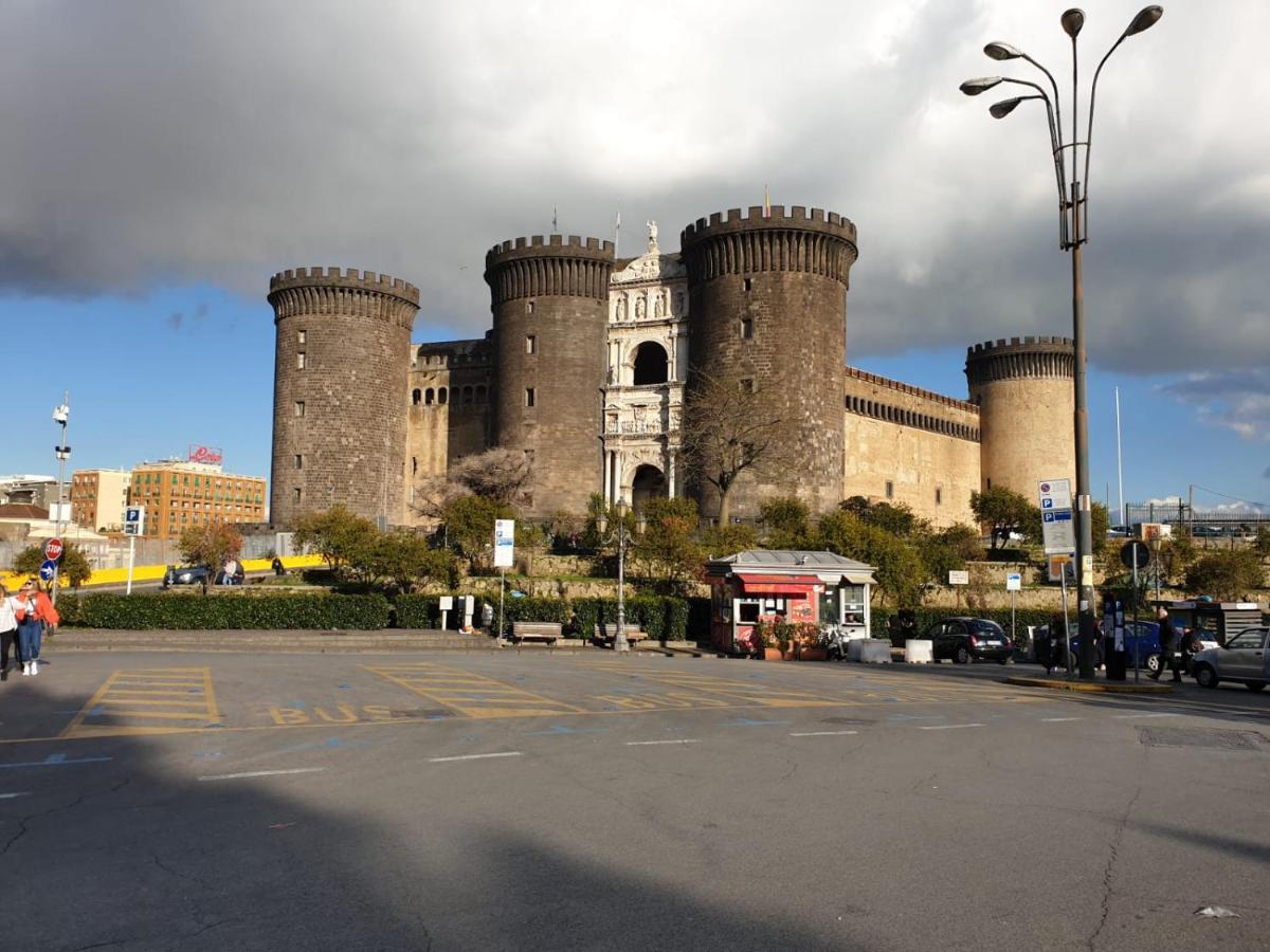 Dimora Costantino Bed & Breakfast Naples Exterior photo